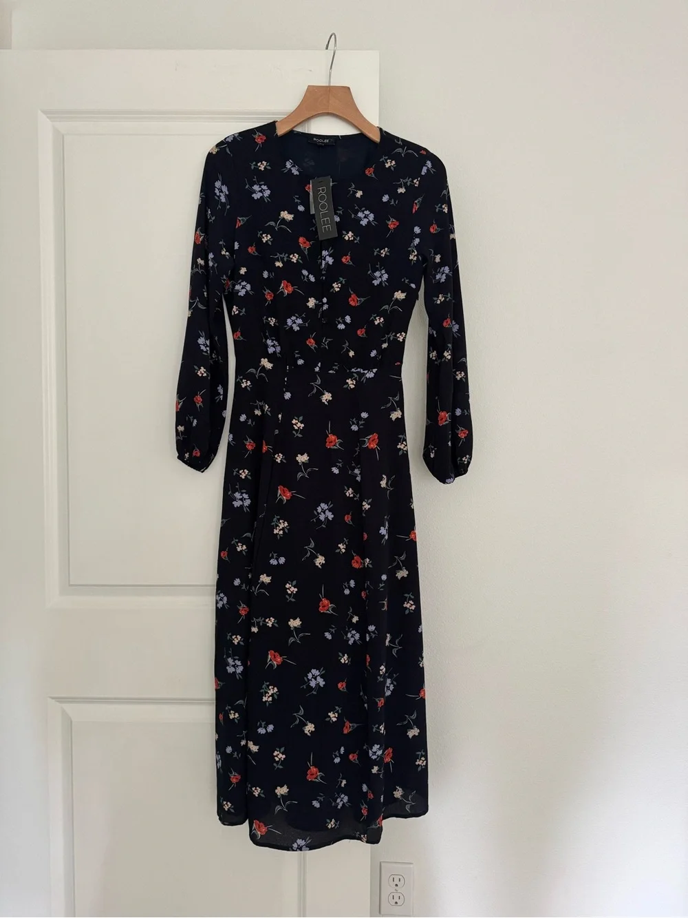 NWT ROOLEE women’s navy floral print long sleeve midi dress size SMALL - Picture 2 of 7